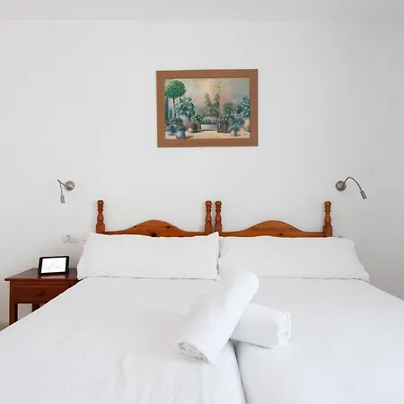 Apartamento 1 Con Terraza Y Piscina En *