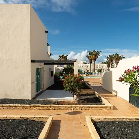 Apartamento 1 Con Terraza Y Piscina En