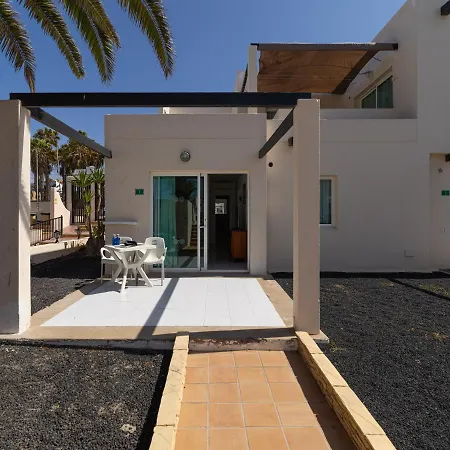 Apartamento 1 Con Terraza Y Piscina En *